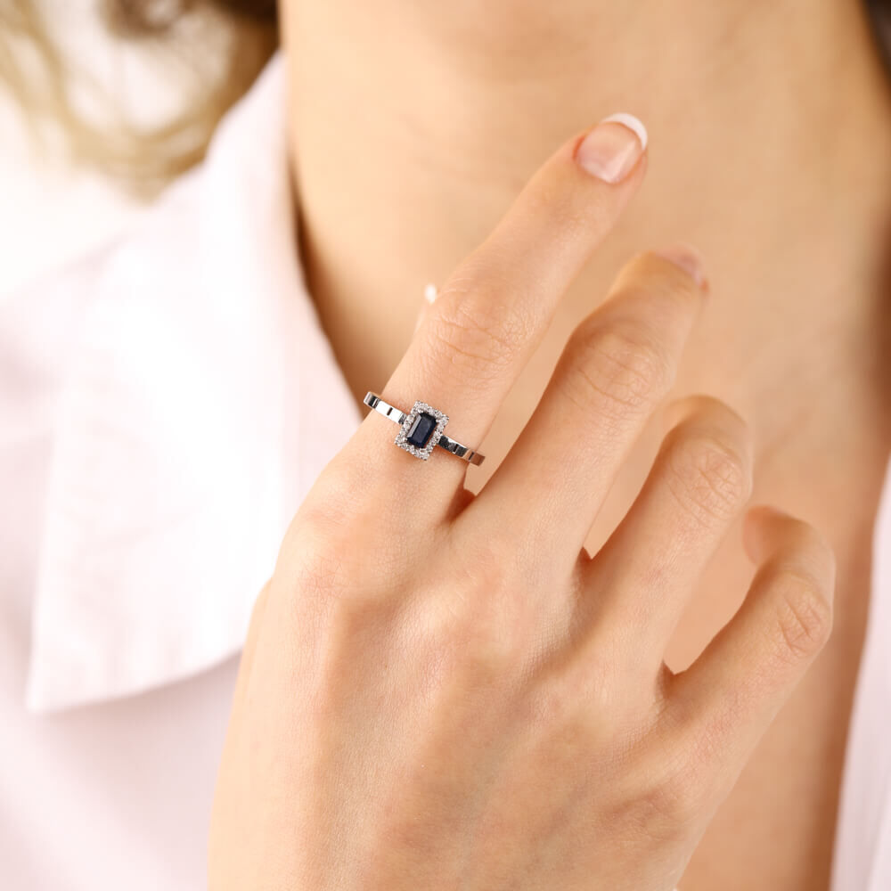 0.45 Carat Diamond Sapphire Ring White Solid Gold Fission