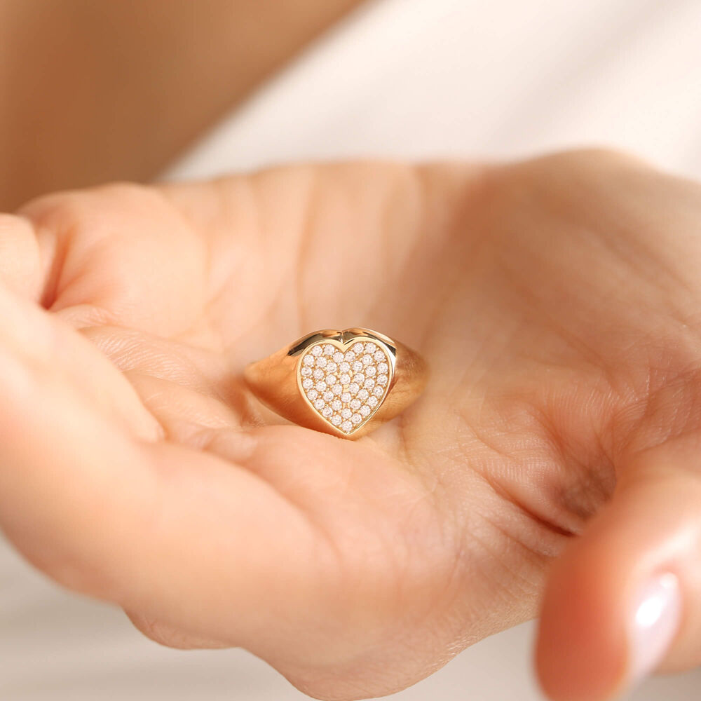 14K Heart Knight Ring With Gemstone