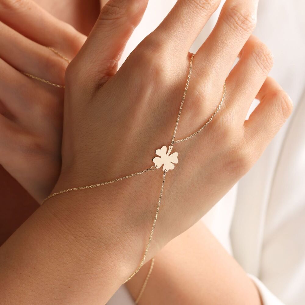 Solid Gold Shahmaran Clover Bracelet