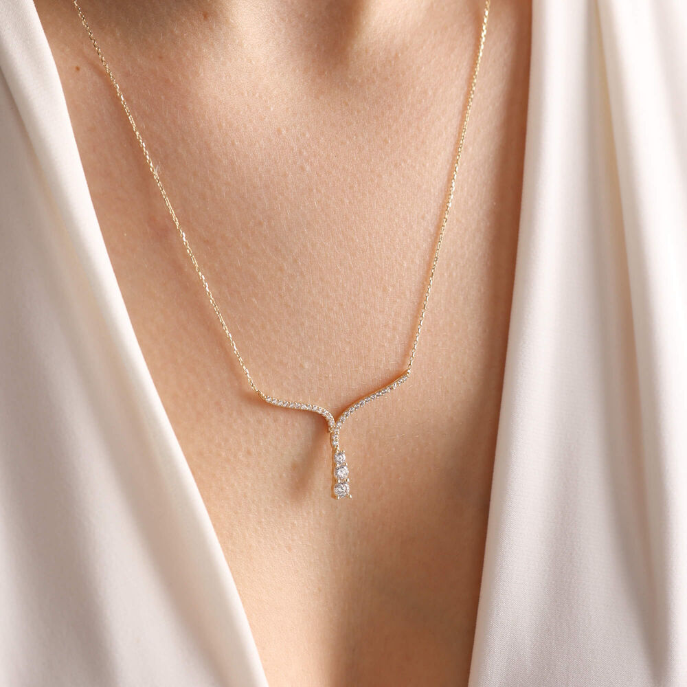 Solid Gold Tria Necklace