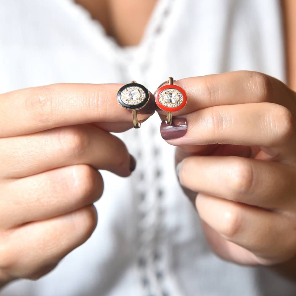 Solid Gold Ring Red Enamel Oval With Gemstone Special Design