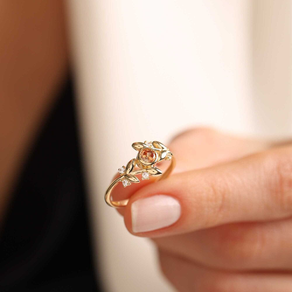 Vintage Solid Gold Ring Flower Form