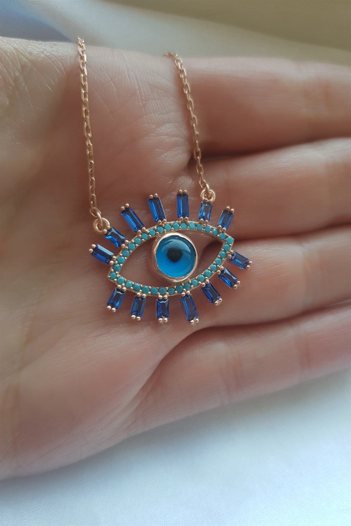 Silver Eye Eyelash Necklace