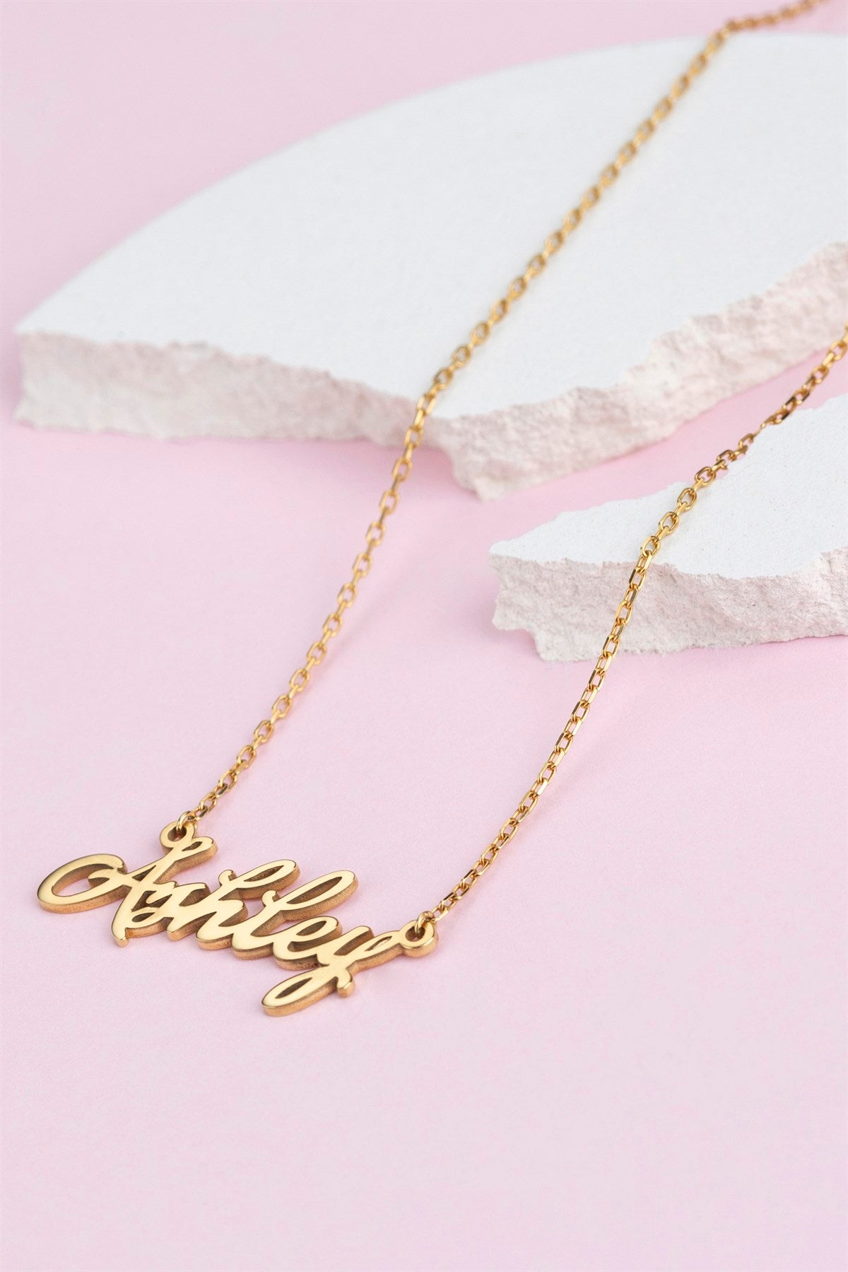 Collar con nombre de plata