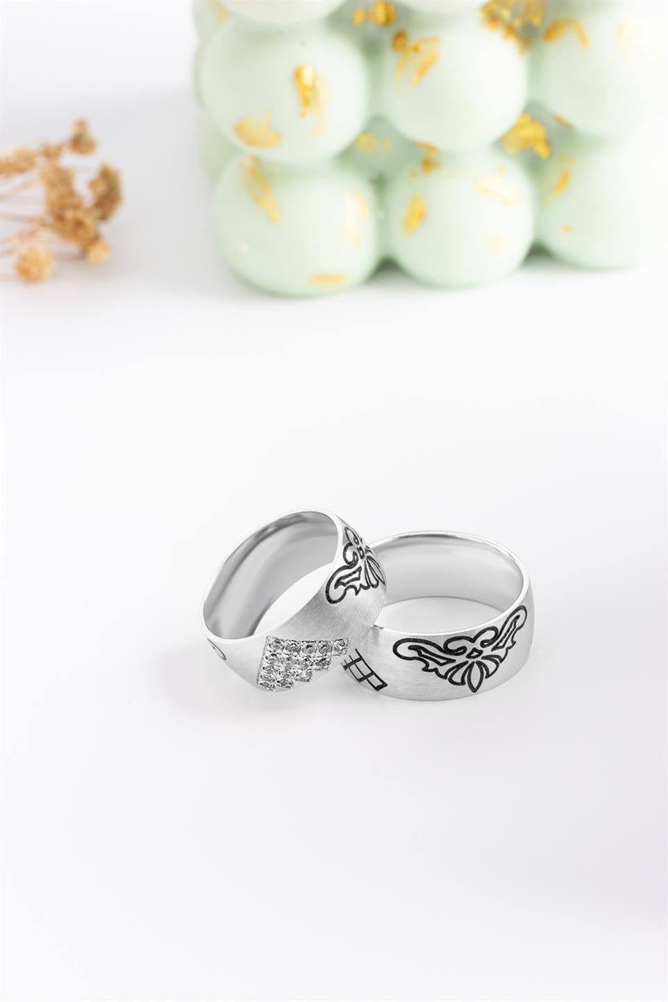 Alianza de plata con motivo de 8,5 mm