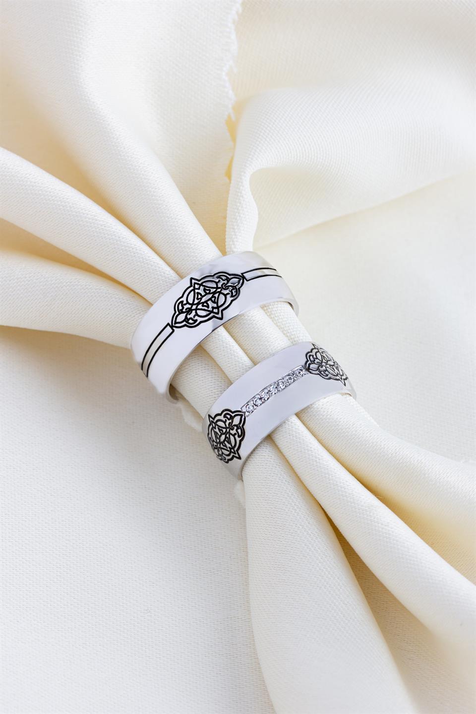 Alianza de plata con motivo de 8,5 mm