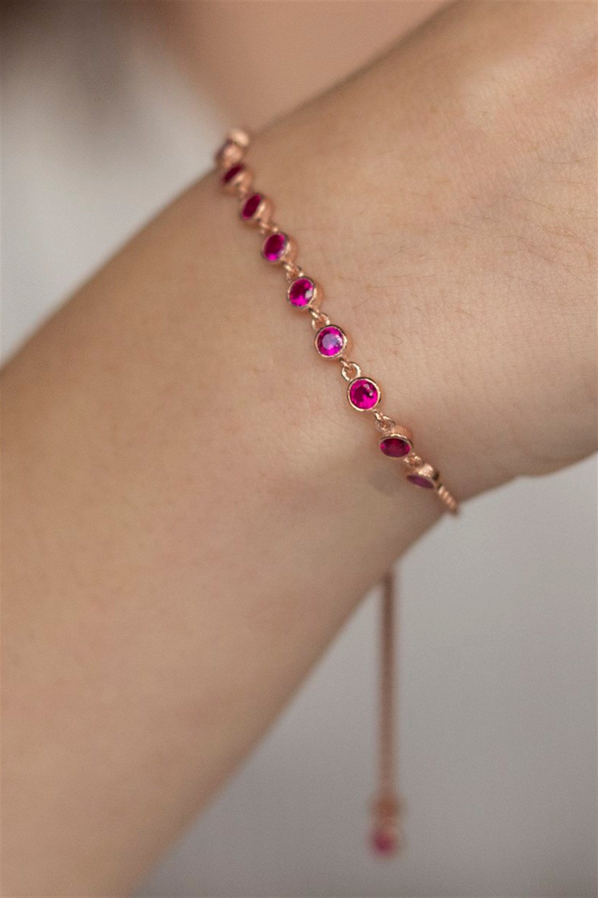 Bracelet d'ascenseur de voie navigable en argent rose avec pierres précieuses