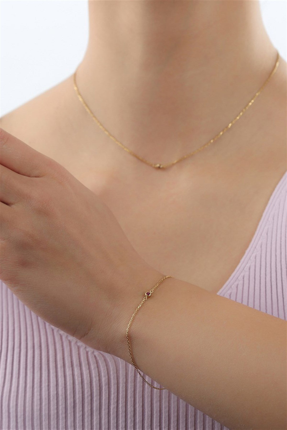 Collar de piedras preciosas de colores de plata