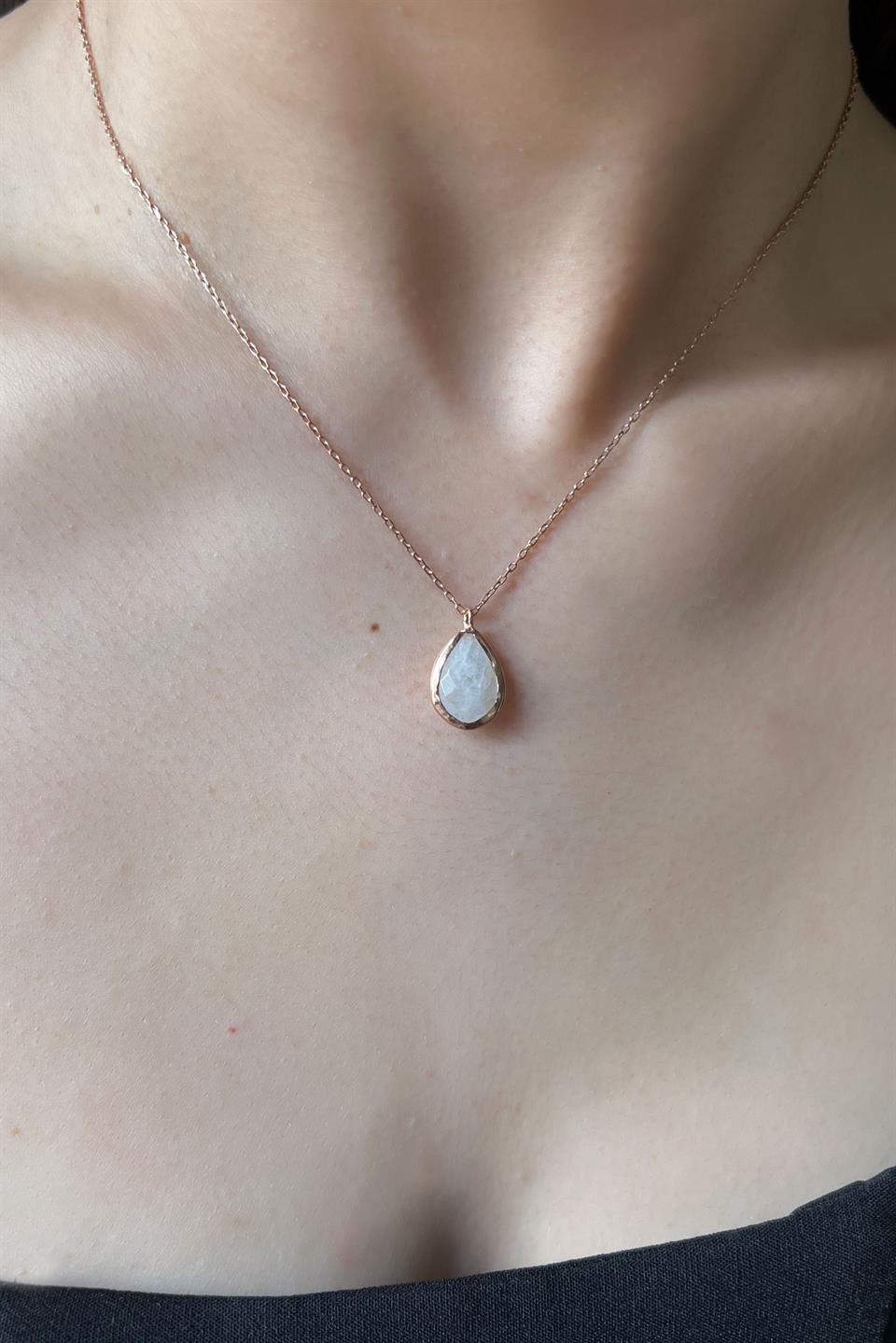 Silver Moonstone Necklace