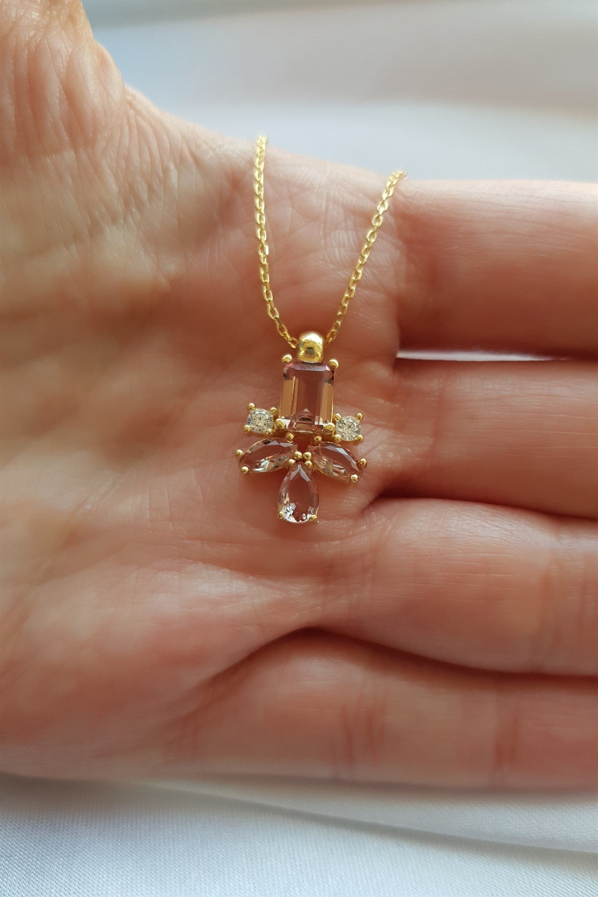 Collar de diseño de plata