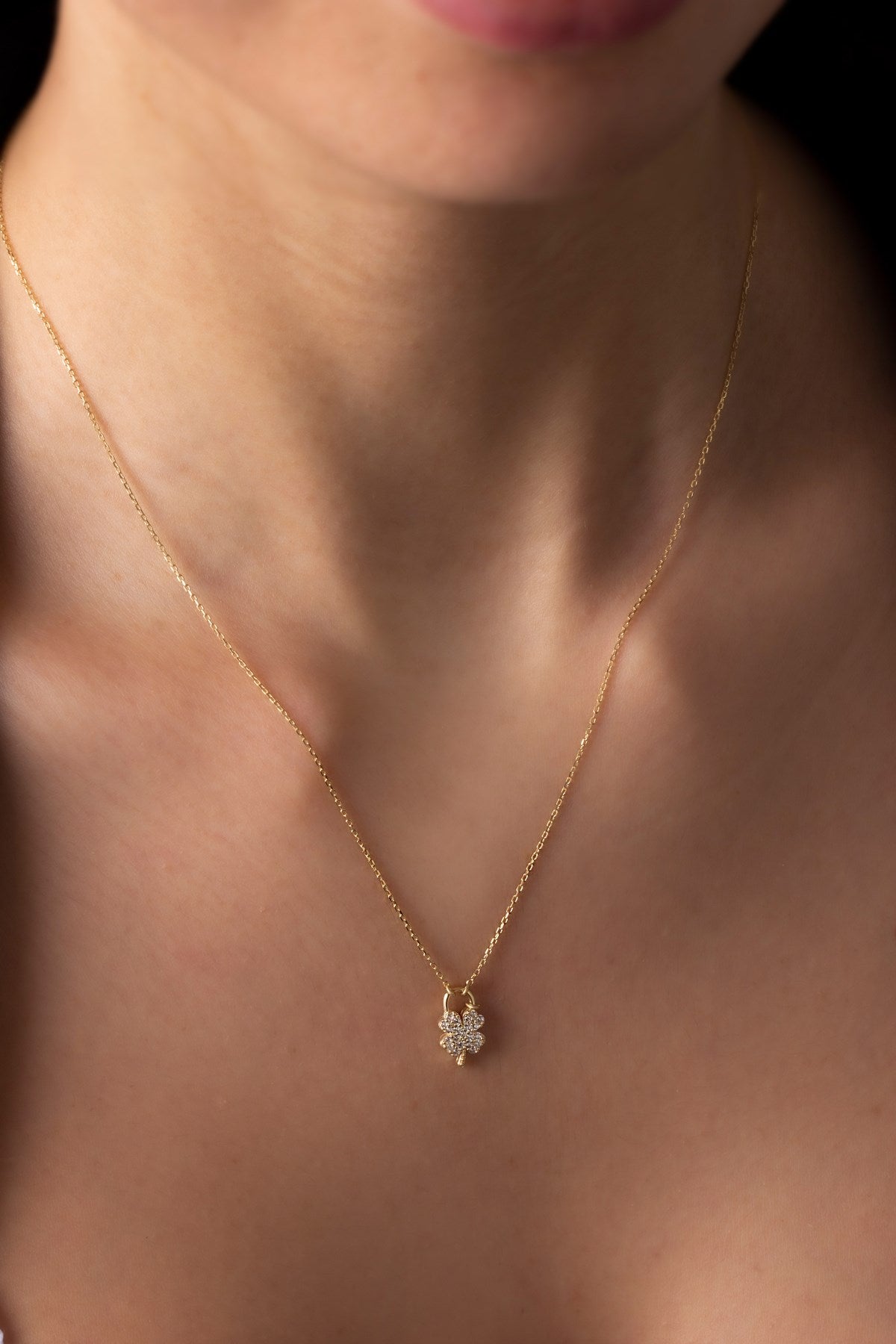 Silver Gemstone Minimal Clover Necklace