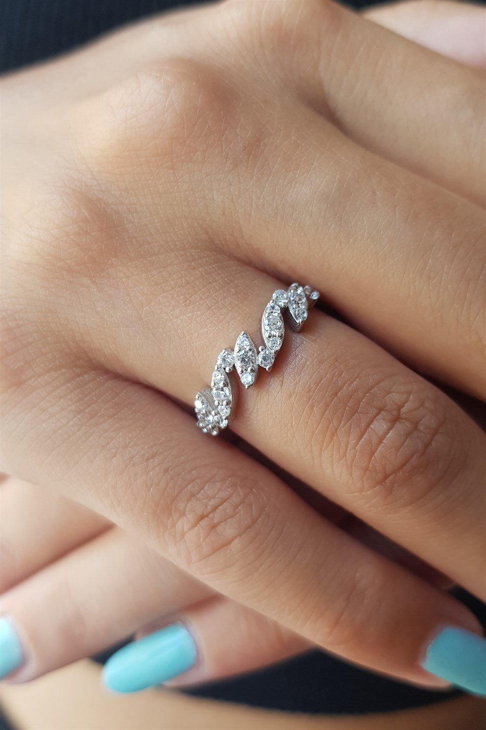 Anillo de diseño de plata