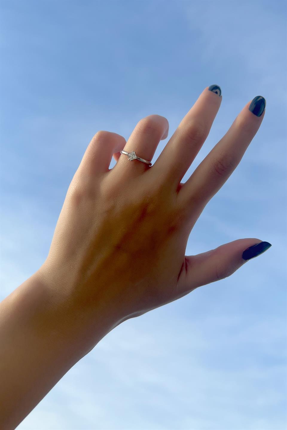 Bague solitaire princesse en argent