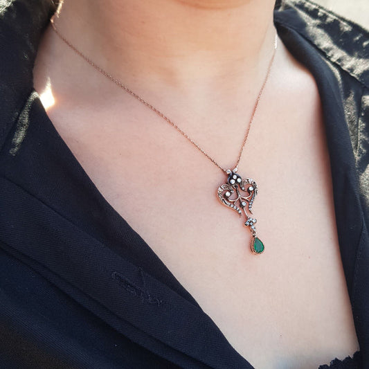 0.97 Carat Emerald Diamond Necklace