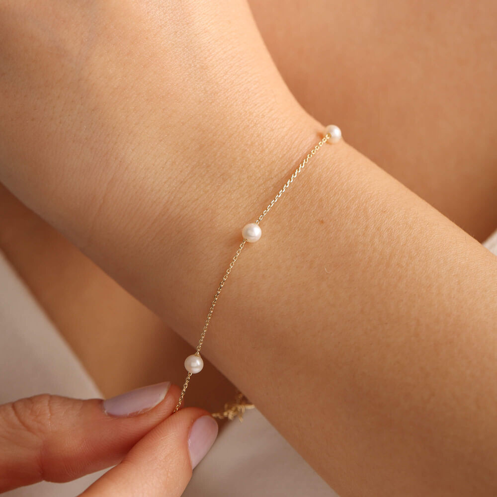 14K Solid Gold Pearl Bracelet