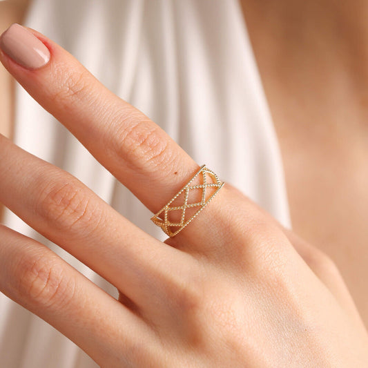 14K Solid Gold Pyramid Ring Design