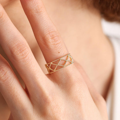 14K Solid Gold Pyramid Ring Design