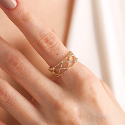 14K Solid Gold Pyramid Ring Design