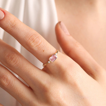 14K Solid Gold Vintage Ring Pink Topaz