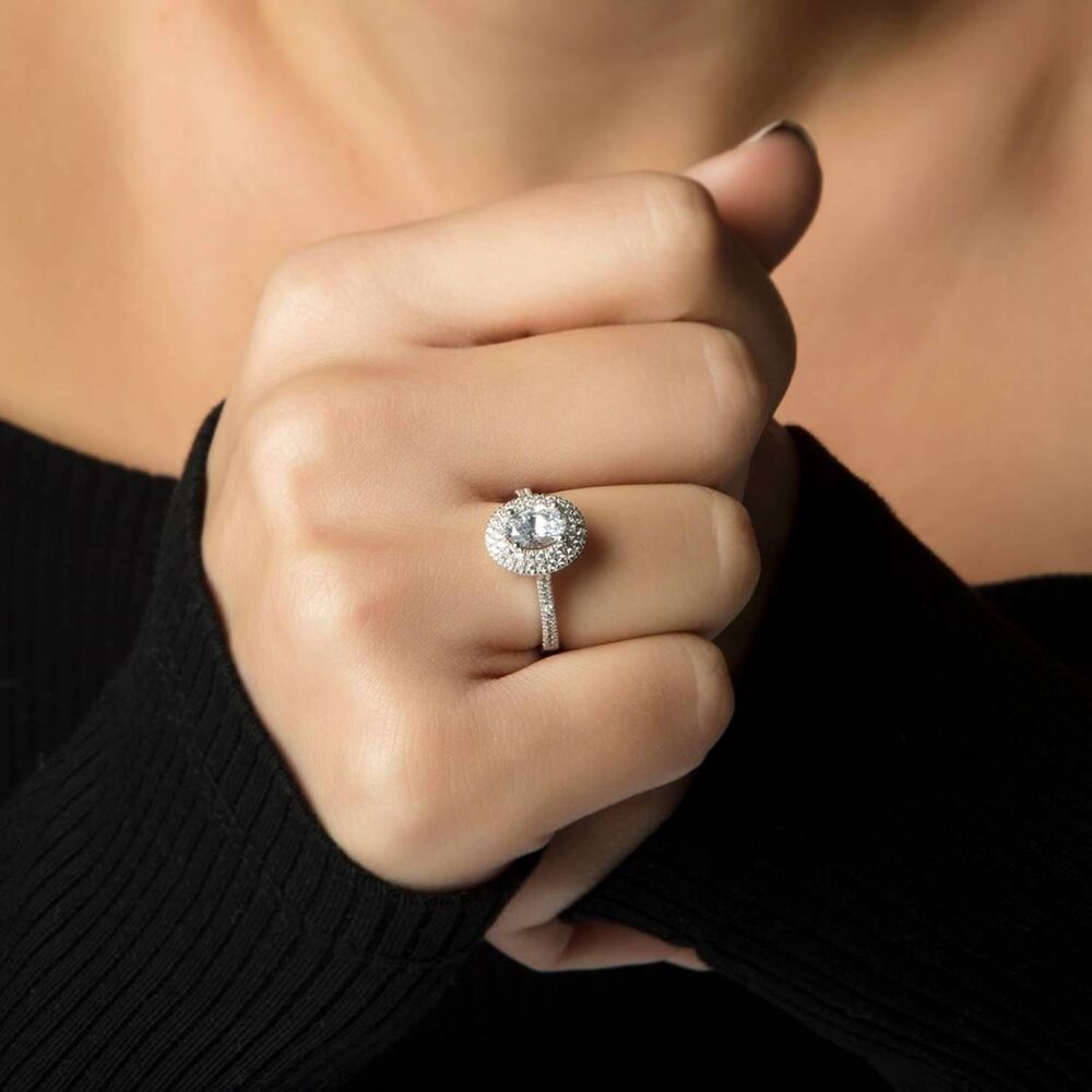 White Solid Gold Solitaire Ring Diamond Mounting Oval