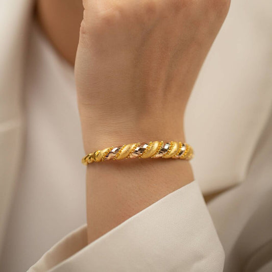 Dorica Solid Gold Twisted Bracelet