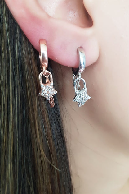 Silver Wobbly Star Earrings