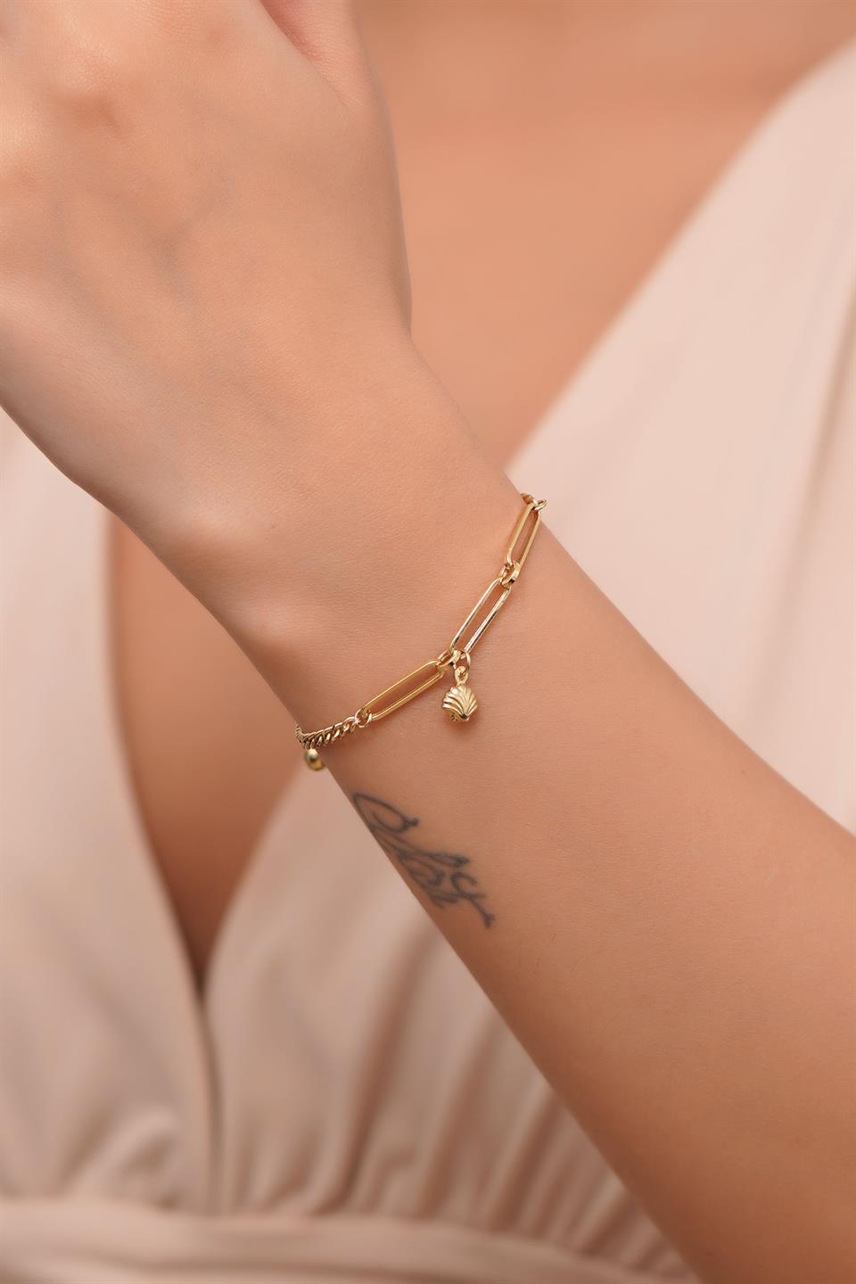 Solid Gold Paper Clip Chain Sea Shell Bracelet