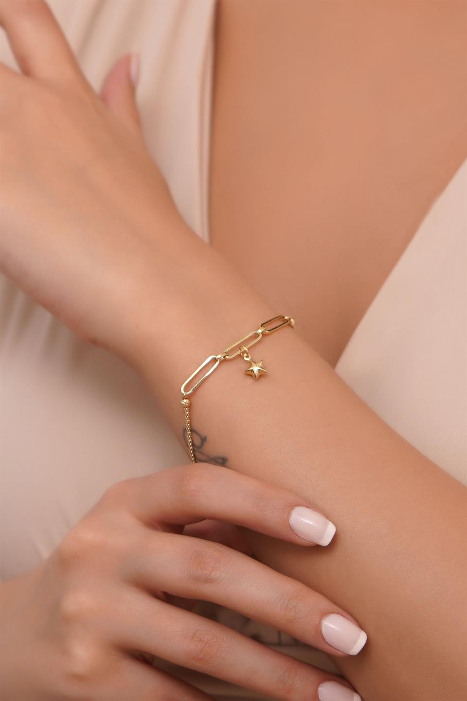 Solid Gold Paper Clip Chain Wobbly Star Bracelet