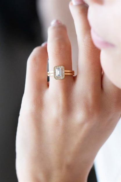 Bague en or massif avec pierres précieuses baguette | 8K (333) | 1,73 g