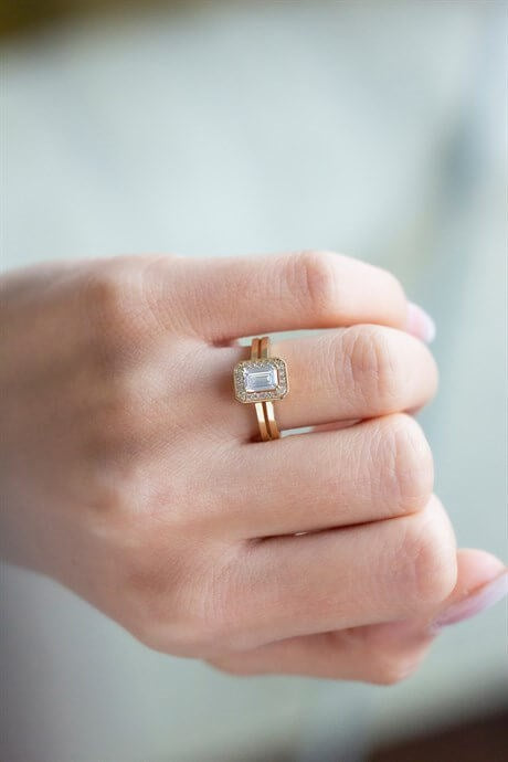 Bague en or massif avec pierres précieuses baguette | 8K (333) | 1,73 g