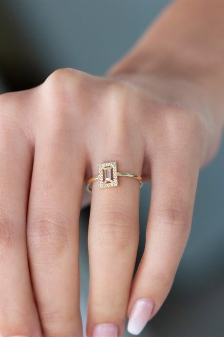 Bague en or massif avec pierres précieuses baguette | 8K (333) | 0,92 g