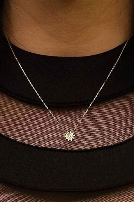 Solid Gold Sun Necklace | 14K (585) | 1.73 gr