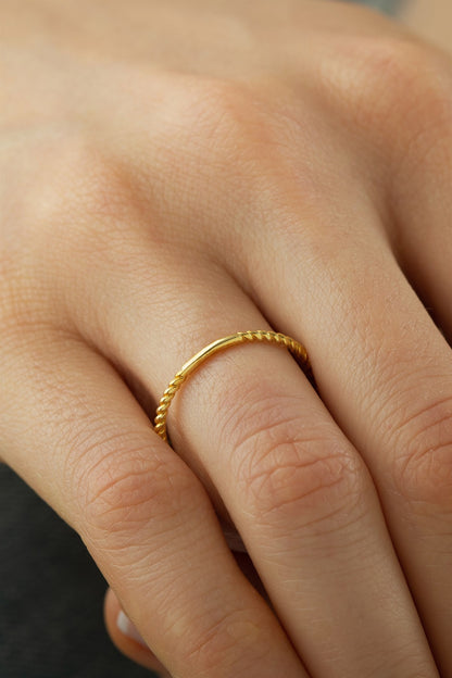 Solid Gold Minimal Spiral Ring