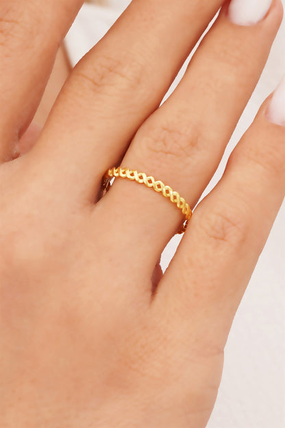 Solid Gold Minimal Chain Ring