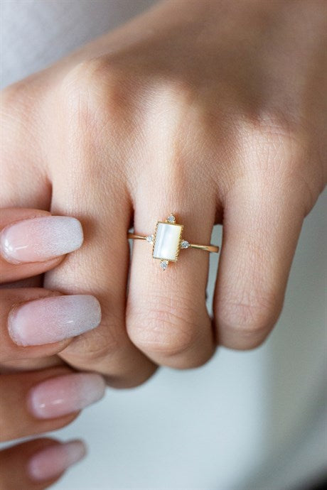 Solid Gold Opal Gemstone Ring | 14K (585) | 1.63 gr