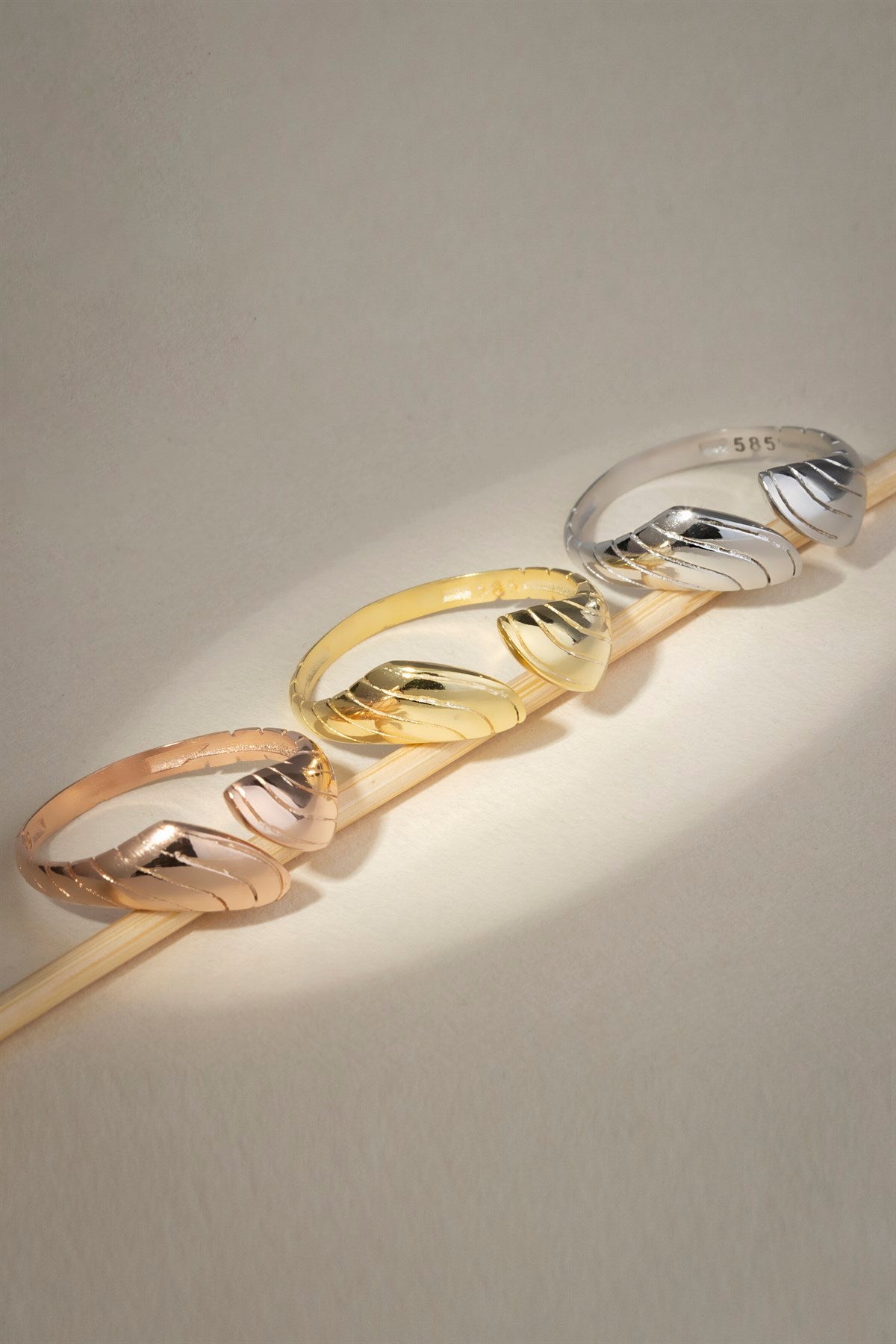 Bague design en or massif