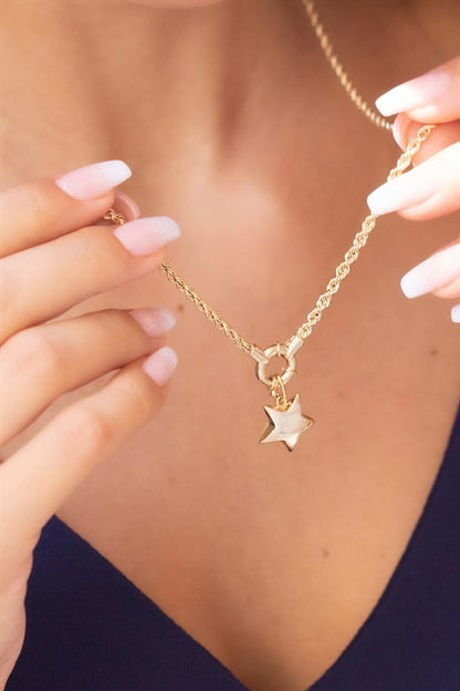 Solid Gold Star Necklace | 8K (333) | 6.68 gr