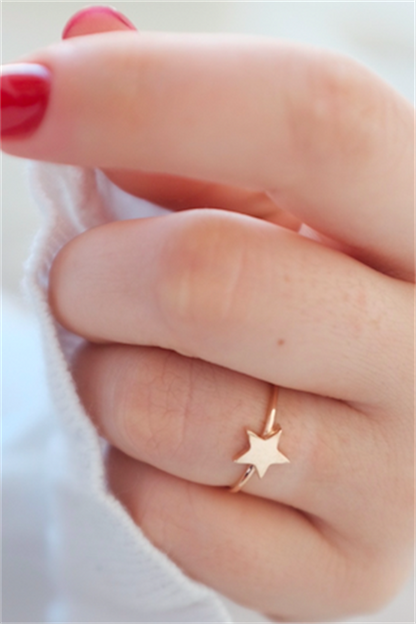 Solid Gold Star Ring | 14K (585) | 1.21 gr