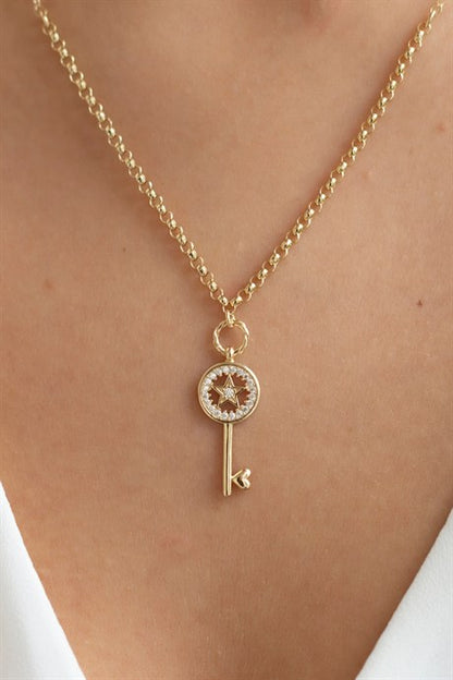 Collier clé étoile en or massif | 14K (585) | 3,95 grammes