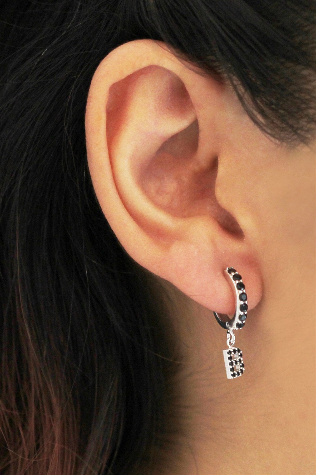 Boucles d'oreilles initiales en argent