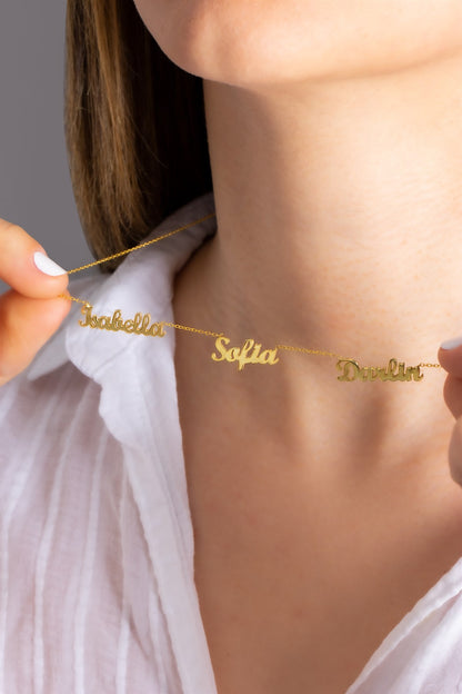 Collar de plata con tres nombres