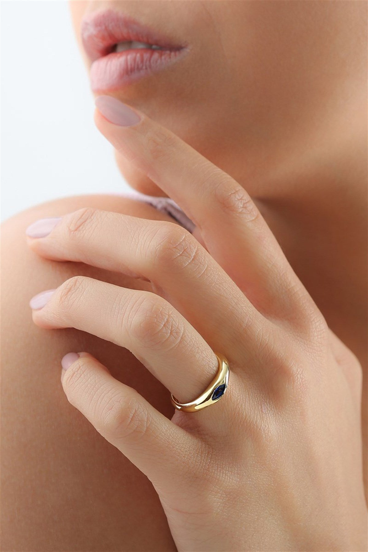 Silver Navy Blue Shuttle Gemstone Design Ring