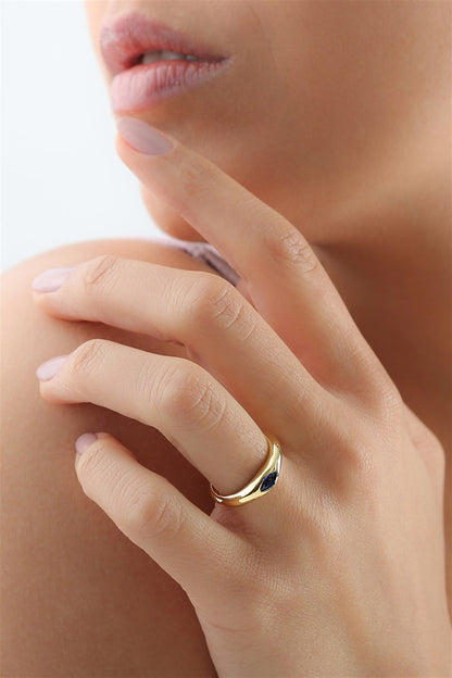 Silver Navy Blue Shuttle Gemstone Design Ring