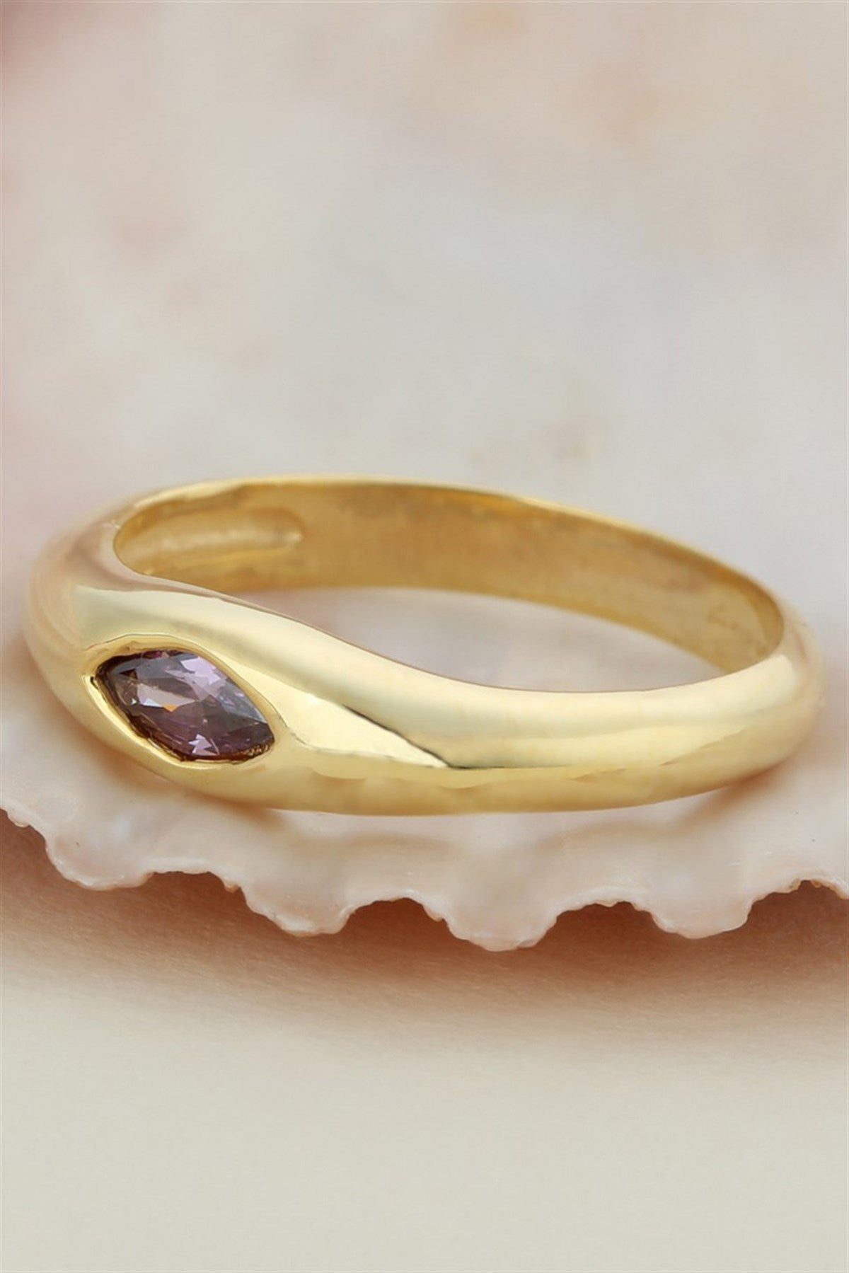 Silver Purple Shuttle Gemstone Design Ring