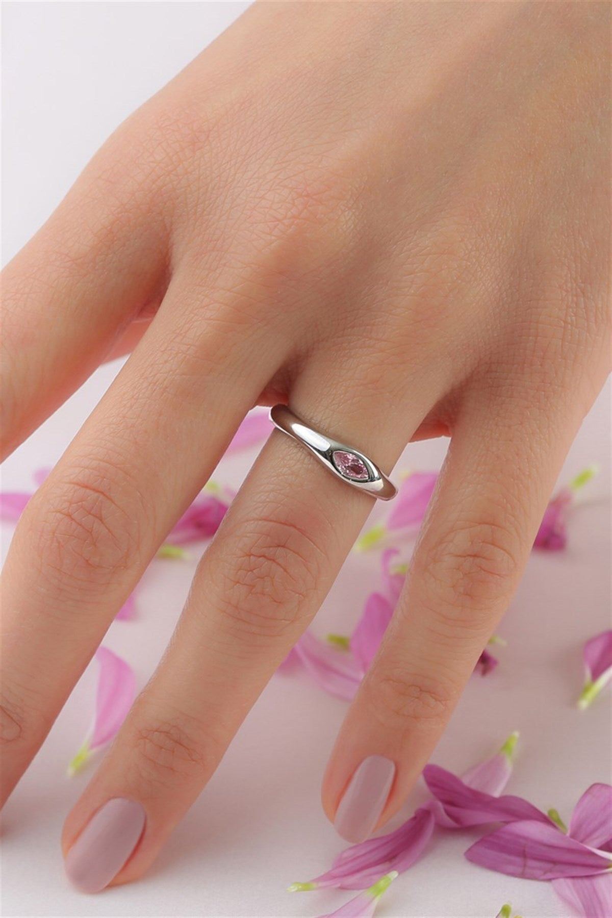 Silver Pink Shuttle Gemstone Design Ring