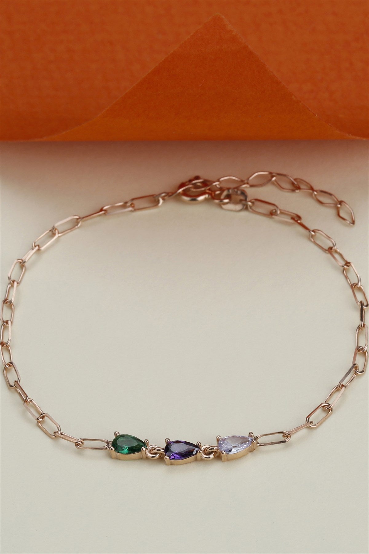 Bracelet chaîne en argent avec pierres précieuses colorées