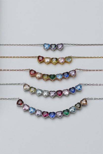 Collier coeur en pierres précieuses colorées en argent