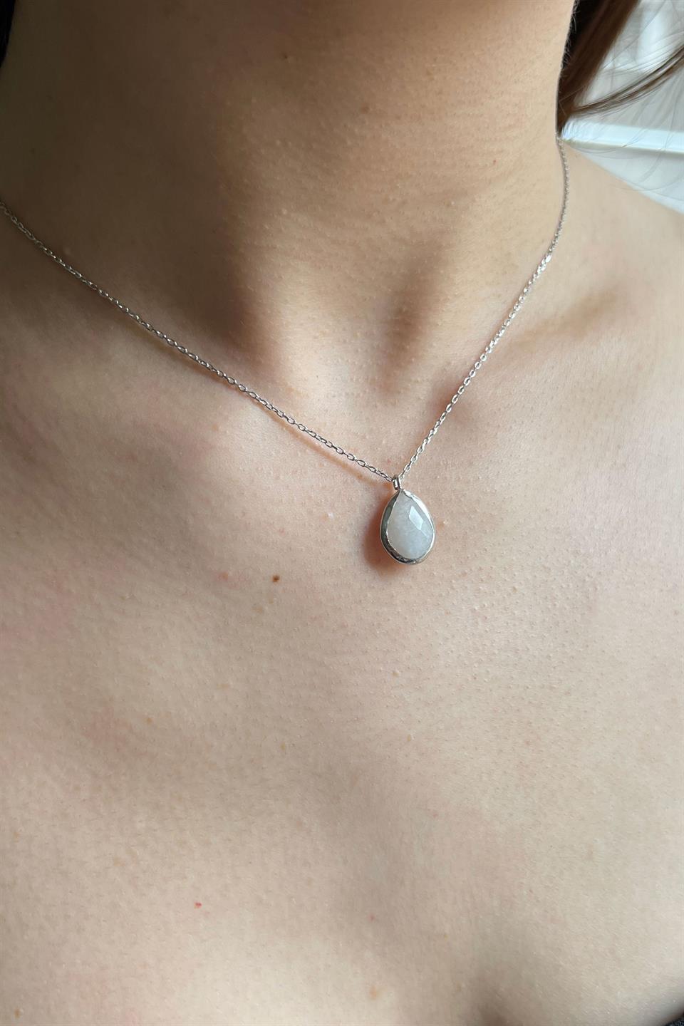 Silver Moonstone Necklace