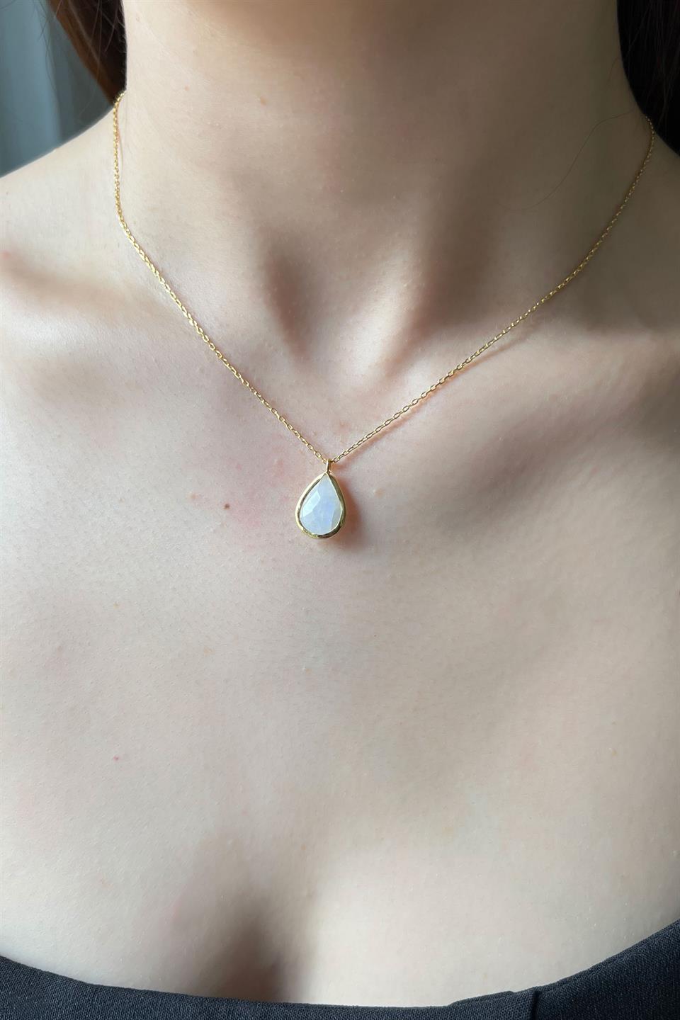 Silver Moonstone Necklace