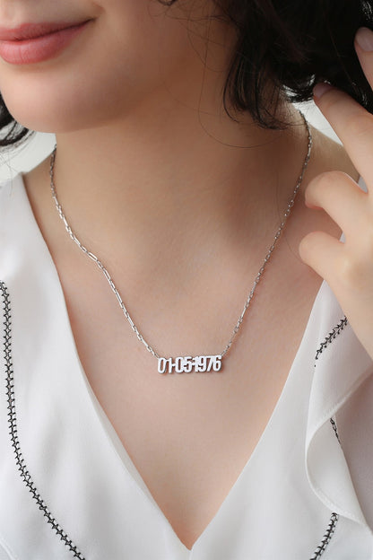 Collier de date en argent